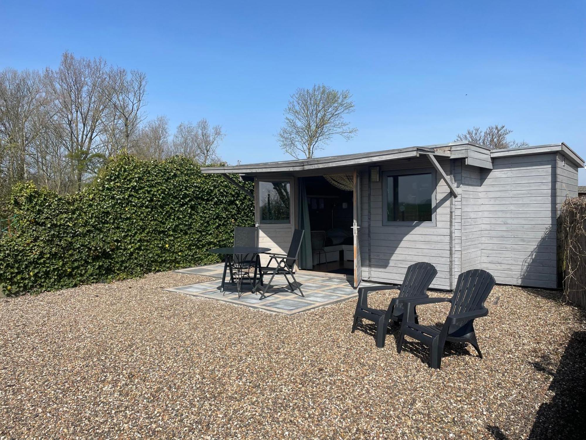 Logeerboerderij De Salix Villa Hitzum Bagian luar foto