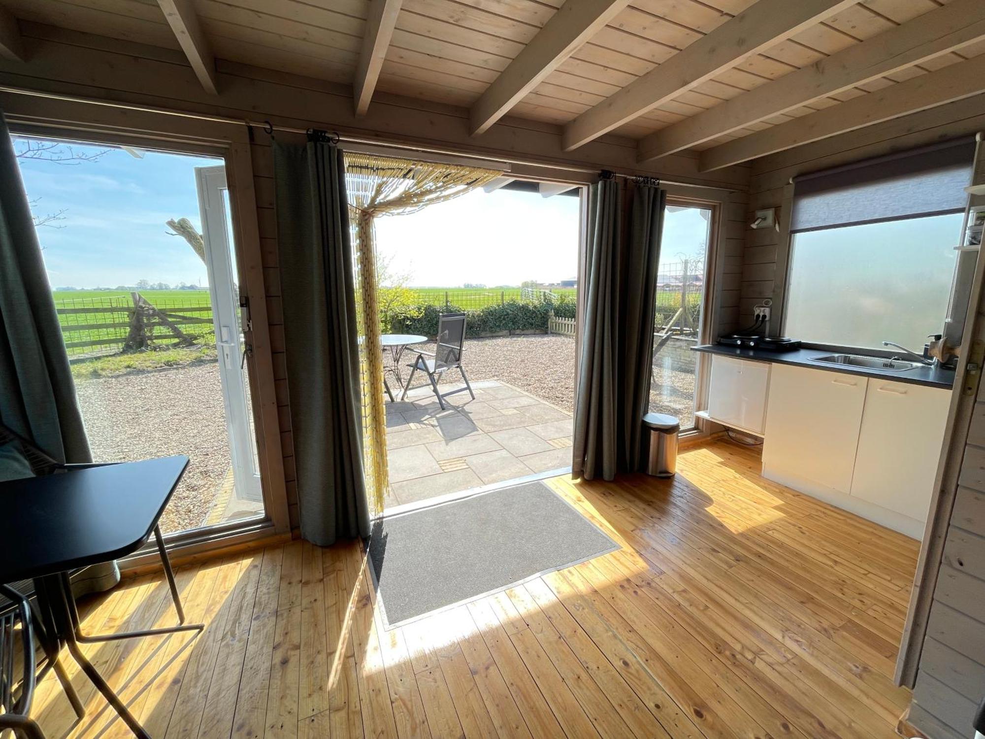 Logeerboerderij De Salix Villa Hitzum Bagian luar foto