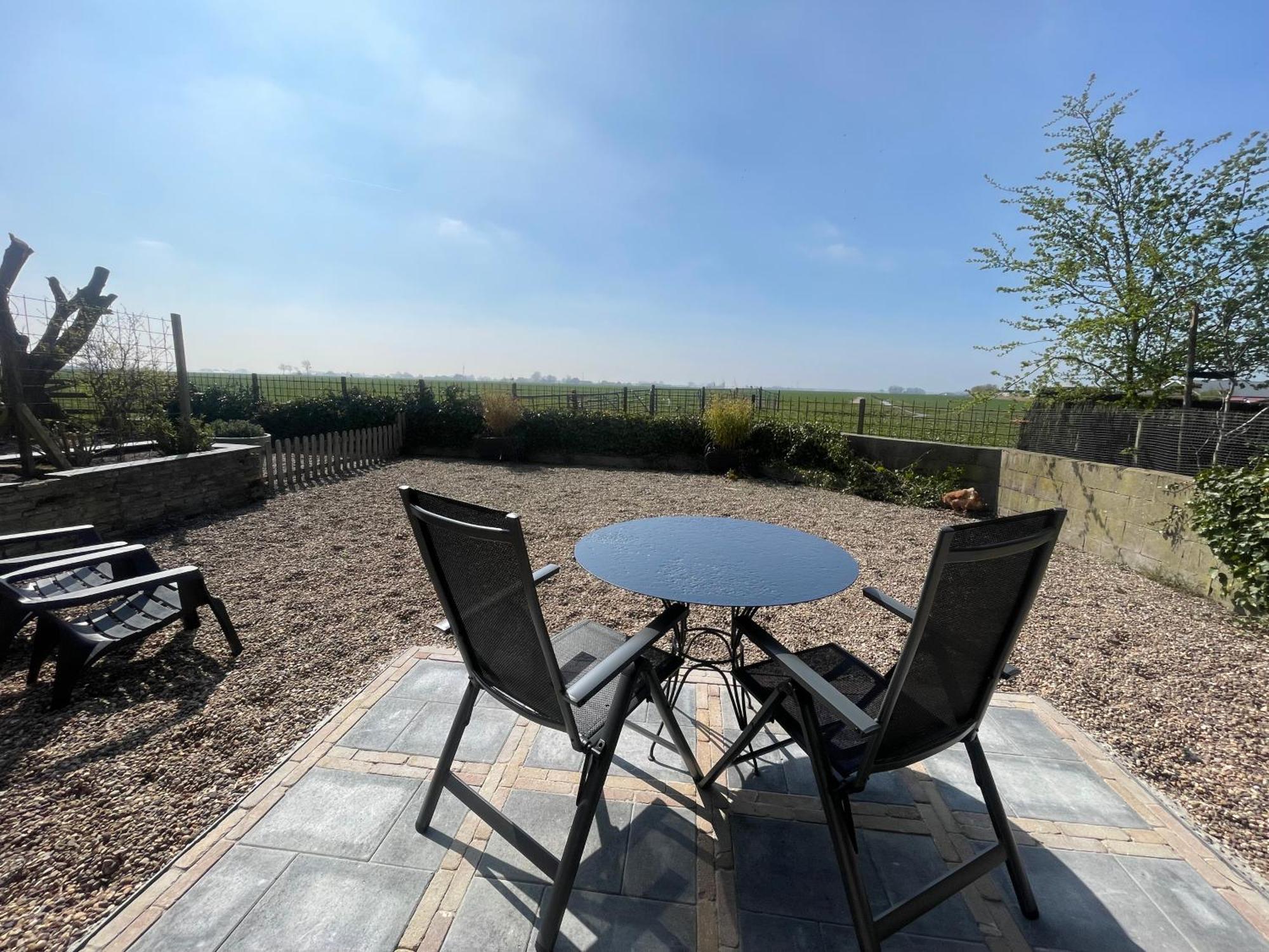 Logeerboerderij De Salix Villa Hitzum Bagian luar foto