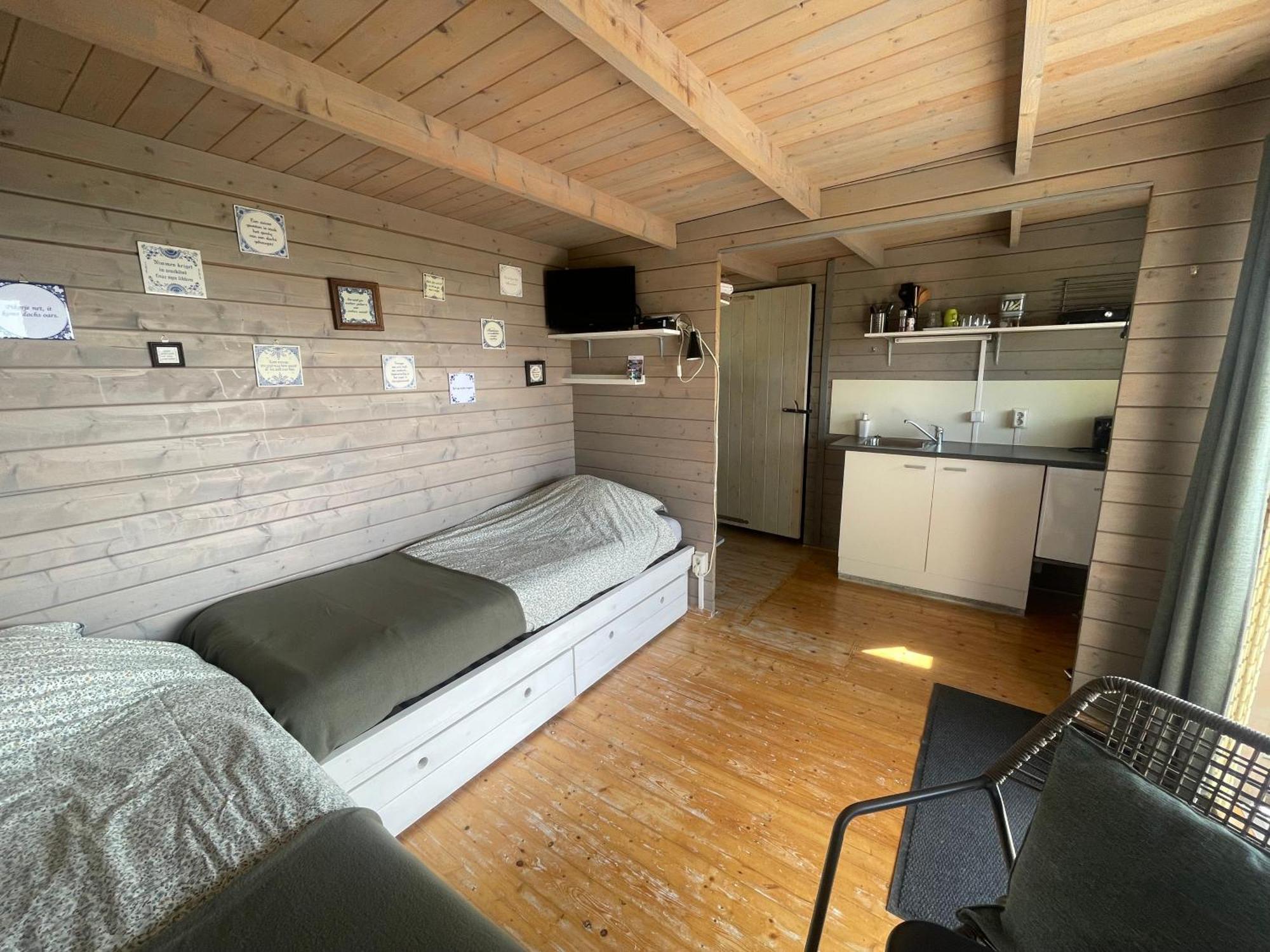 Logeerboerderij De Salix Villa Hitzum Bagian luar foto