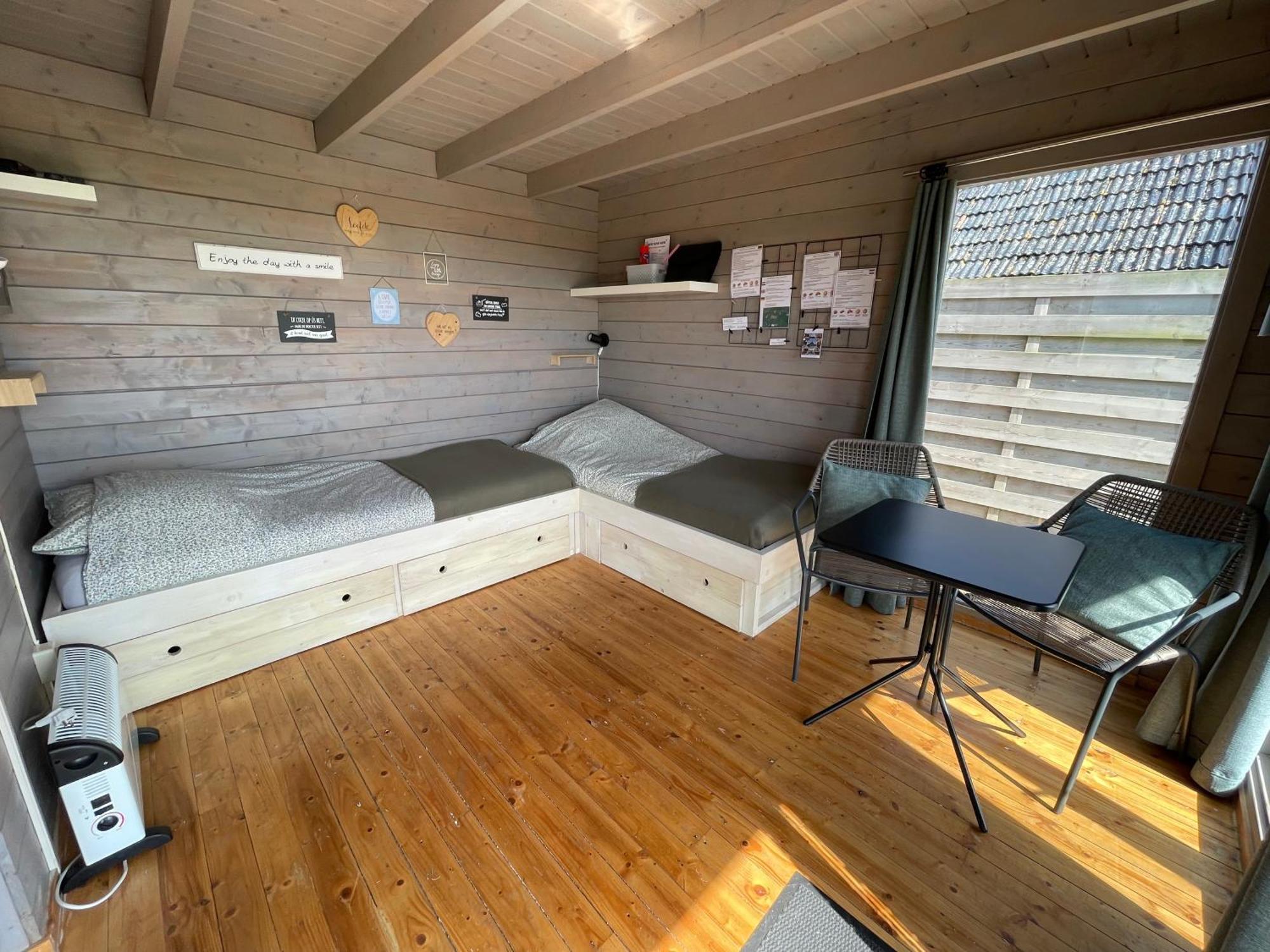 Logeerboerderij De Salix Villa Hitzum Bagian luar foto